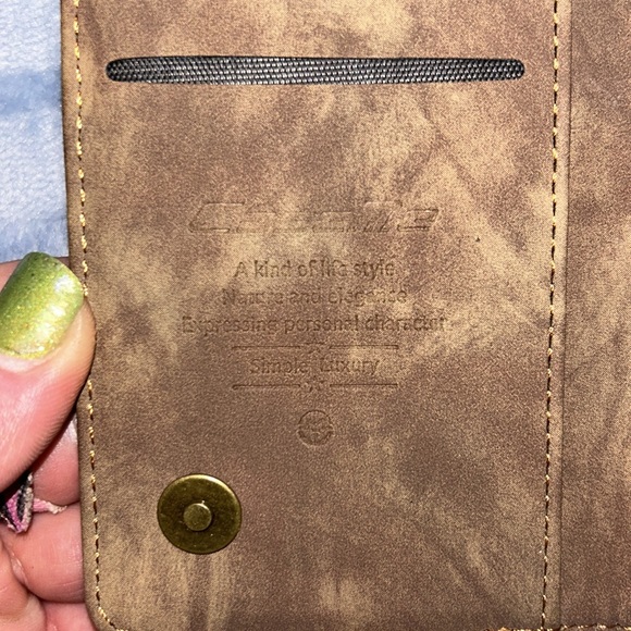Caseme Leather 2-in-1 Flip Wallet Phone Case w/ Detachable Back Magnetic Closure - Picture 12 of 15